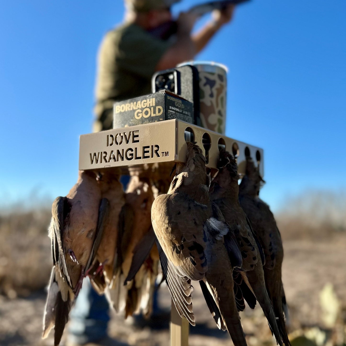 Dove Wrangler (Tan)